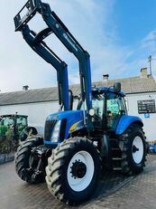 ratastraktor New Holland T8030