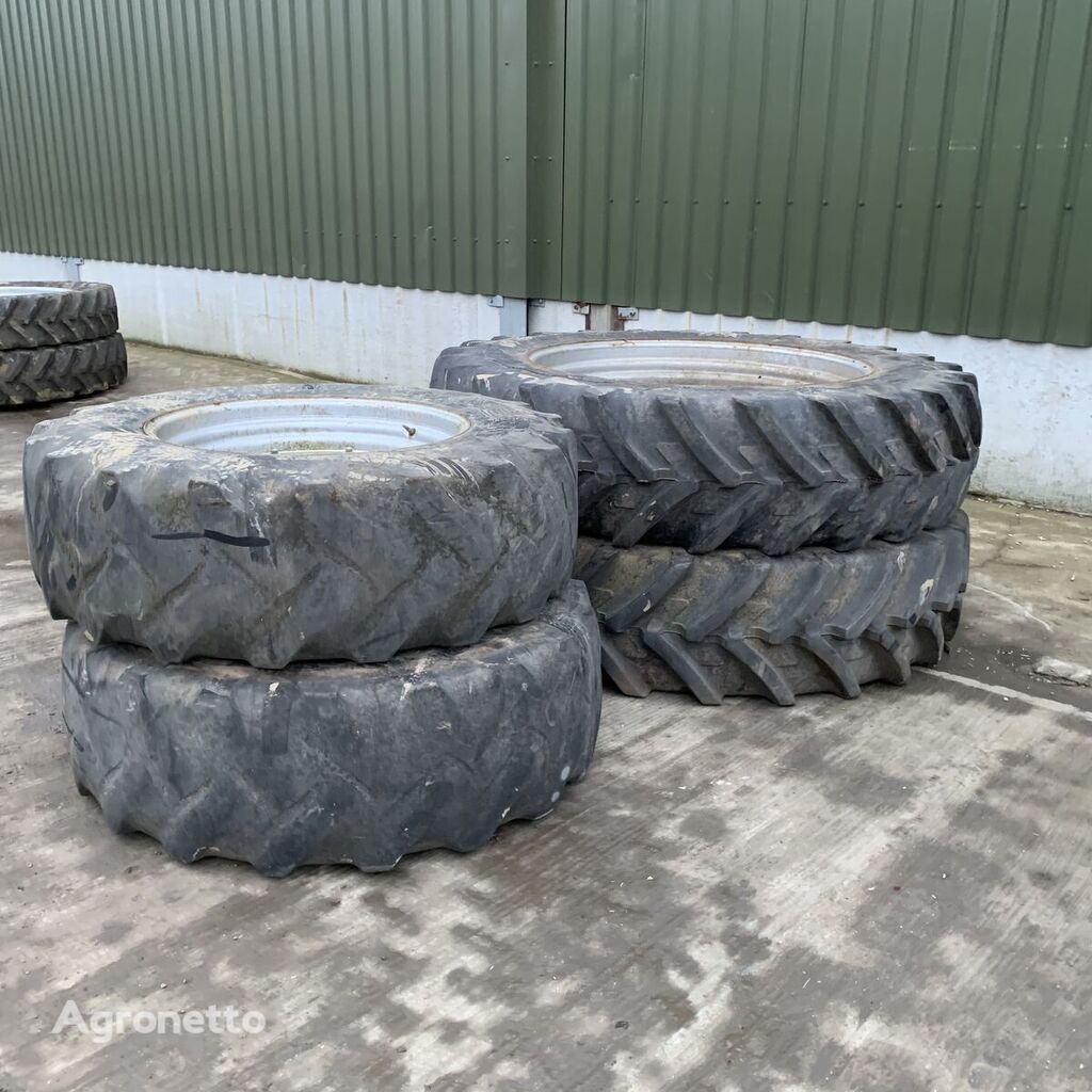 traktori rehv Michelin and Goodyear 16.9R30
