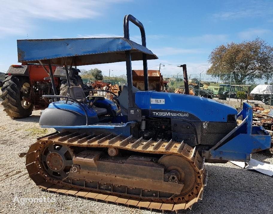 roomiktraktor New Holland TK95M